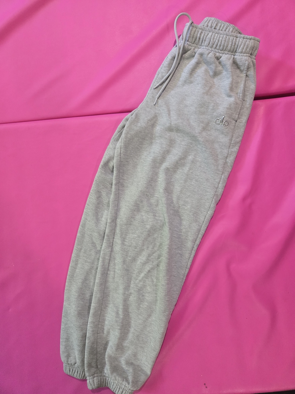 ALO Yoga Light Gray Sweatpants with Elastic Waist